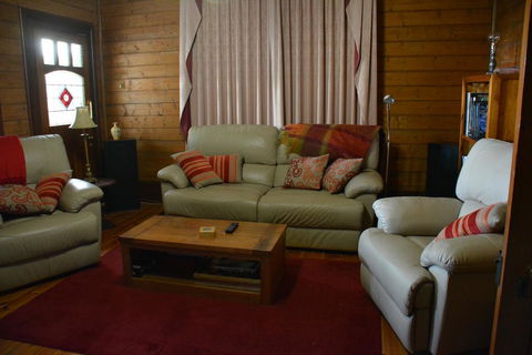 Portarlington Vicarage - Accommodation Gladstone 3