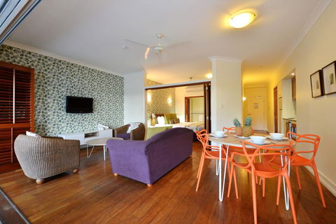 Portside On The Inlet - Accommodation Gladstone 0