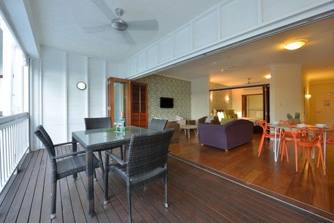 Portside On The Inlet - Accommodation Gladstone 1