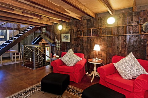 Possum Lodge At Cloudhill Estate - Accommodation Gladstone 2