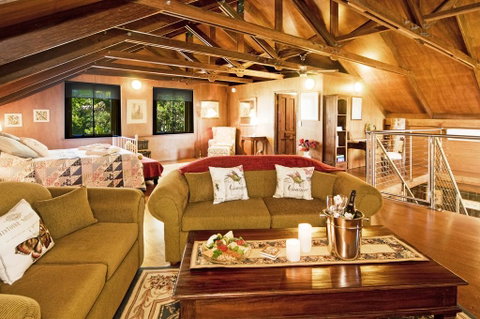 Possum Lodge At Cloudhill Estate - Accommodation Gladstone 0
