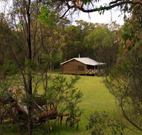Possum's Hollow and Hooter's Hut - Accommodation Gladstone