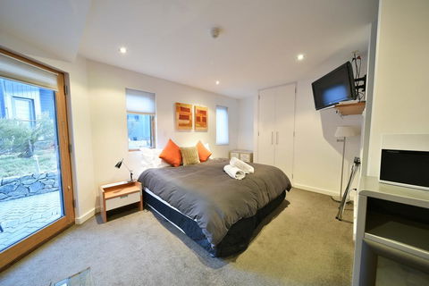 Powder 2A - Accommodation Gladstone 3