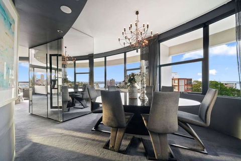 President Towers Apartment - Accommodation Gladstone 2
