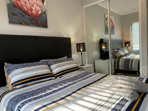 Prime Time Stays - Maylands Boutique Apartment - Accommodation Gladstone 3