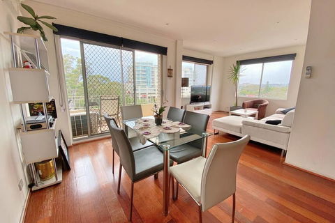 Private Double Room In A Share Apartment - Accommodation Gladstone 0