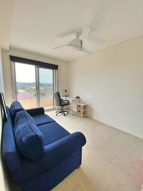 Private Double Room In A Share Apartment - Accommodation Gladstone 3