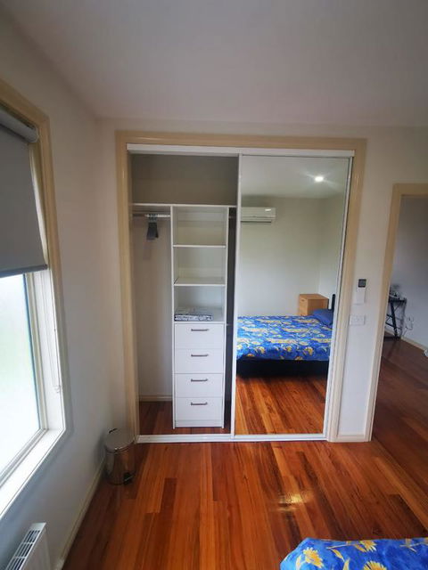 Private Luxury Bedroom - Accommodation Gladstone 3