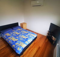 Private Luxury Bedroom - Accommodation Gladstone