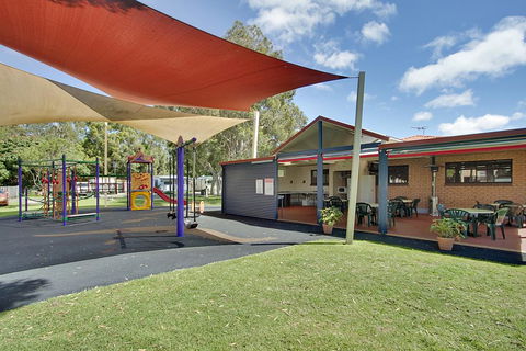 Pyramid Holiday Park - Accommodation Gladstone 2