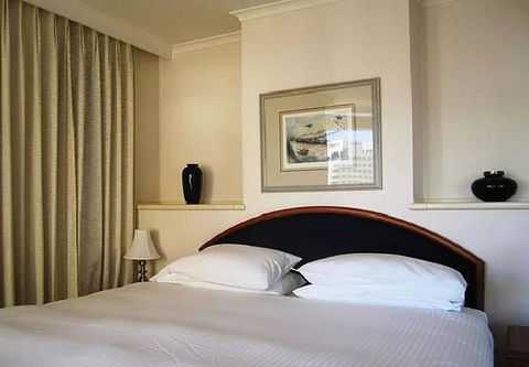 Quay West 2208 - Accommodation Gladstone 0