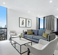 Qube Broadbeach - Luxury 2 Bedroom Ocean View - Accommodation Gladstone