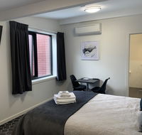 Queens Arms Hotel - Accommodation Gladstone