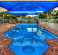 Queens Beach Tourist Village - Accommodation Gladstone