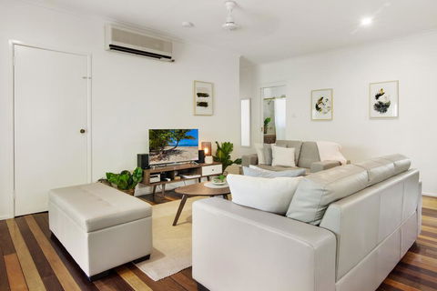 Queenslander At 4 Mile Beach Port Douglas - Accommodation Gladstone 1