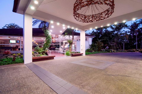 Ramada Resort By Wyndham Port Douglas - Accommodation Gladstone 1