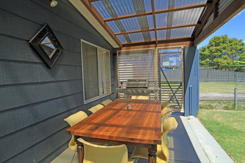 Ranu House - Waterfront - Accommodation Gladstone 1