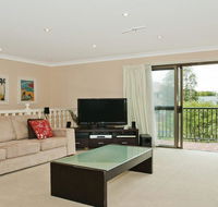 Ravello - mediterranean style living - Accommodation Gladstone