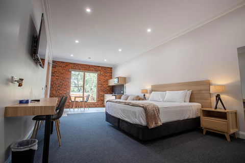 Red Waratah Accommodation - Accommodation Gladstone 2
