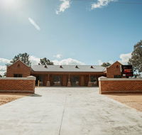 Red Waratah Accommodation - Accommodation Gladstone