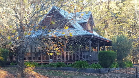 Redgum Hill Country Retreat - Accommodation Gladstone 0