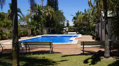 Redhead Beach Holiday Park - Accommodation Gladstone 0