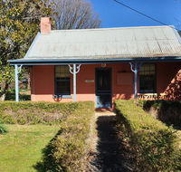 Redruth - 2 bedroom cottage situated in wandiligong - Accommodation Gladstone