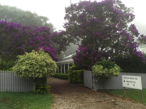 REED HOUSE At Maleny-The White Pavilion - Accommodation Gladstone 0