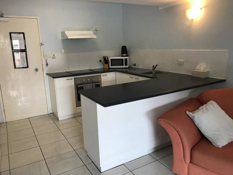 Reef Gateway Apartments - Accommodation Gladstone 2