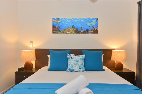 Reef Terraces On St Crispins - Accommodation Gladstone 1