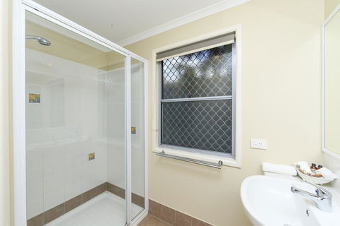 Reflections Holiday Parks Massy Greene - Accommodation Gladstone 3