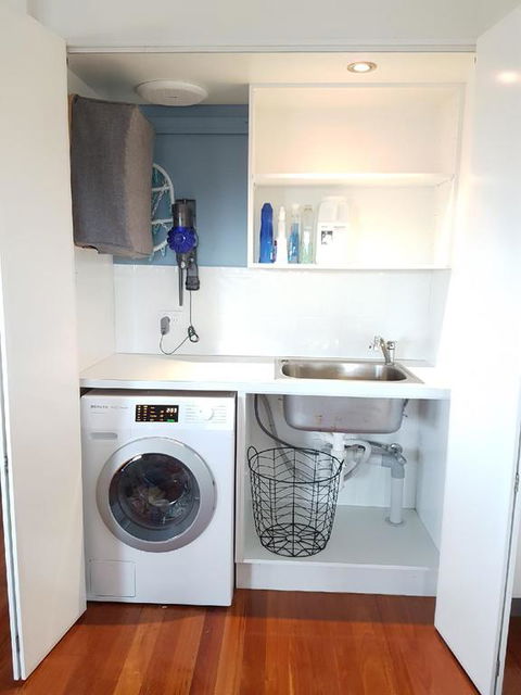 Relax & Unwind - Accommodation Gladstone 3