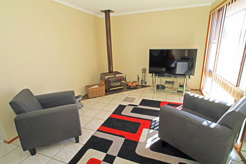 Relax And Unwind In Badgee - Accommodation Gladstone 0