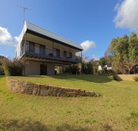 Relax where the river meets the ocean - Accommodation Gladstone