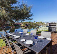 Relaxing Waterfront Property in Quiet Location - Accommodation Gladstone