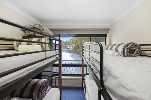 Renmark River Villas And Boats & Bedzzz - Accommodation Gladstone 3