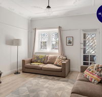 Renovated Brighton Beach Stay Home - Accommodation Gladstone