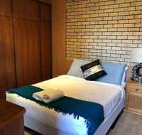 Retro 1bedroom Studio Close to airportCBD - Accommodation Gladstone