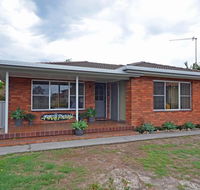 RetroRiverview - Accommodation Gladstone