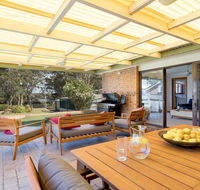 Rita Mae's on the river - relax and recharge - Accommodation Gladstone