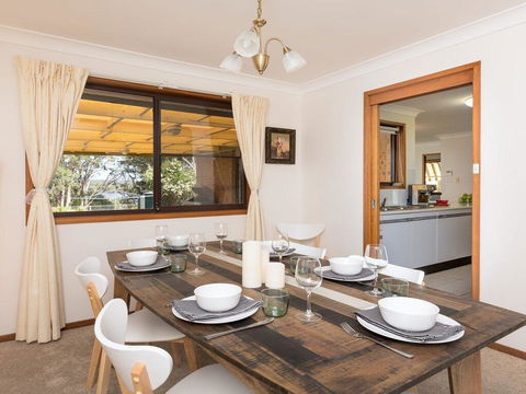 Rita Mae's On The River - Relax And Recharge - Accommodation Gladstone 1
