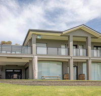 River Devine - Accommodation Gladstone