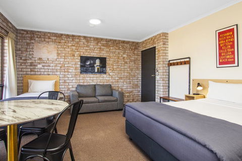 River Street Motel - Accommodation Gladstone 2