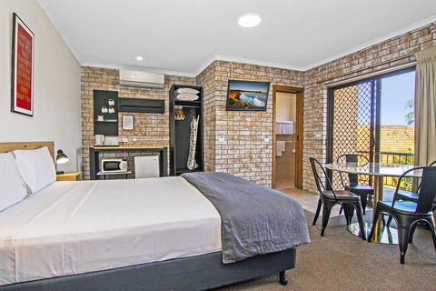 River Street Motel - Accommodation Gladstone 1