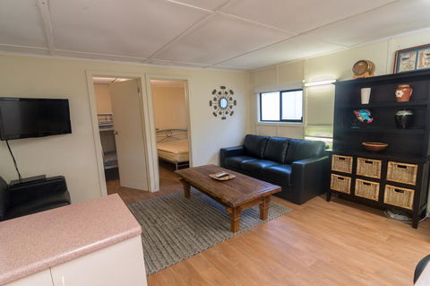 Riverfront Getaway - Mannum - Accommodation Gladstone 3