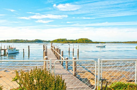 Riverside Delight @ Greenwell Point - Accommodation Gladstone 0