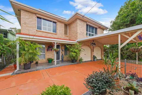 Riverside Haven - Boating, Fishing, Beach, Cafes In Walking Range - Accommodation Gladstone 0