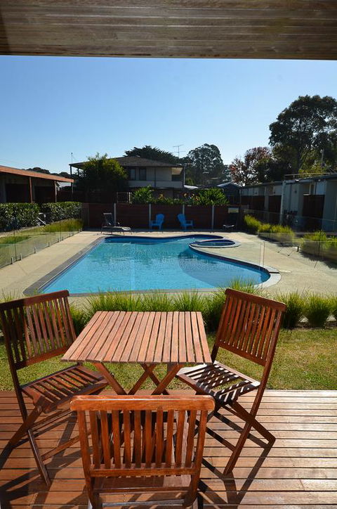 Riverside Ocean Grove - Accommodation Gladstone 3