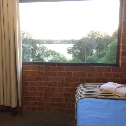 Riverview Motor Inn - Accommodation Gladstone 3