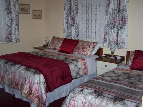 RJ's Bed & Breakfast - Accommodation Gladstone 2